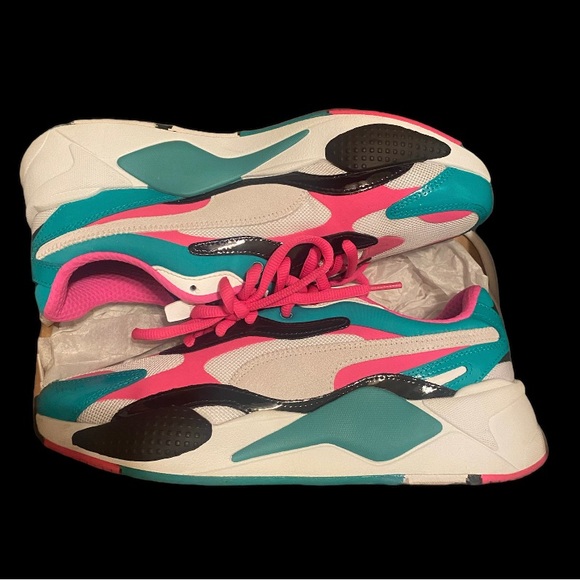 Pumas Men’s Size 10 - Picture 3 of 8